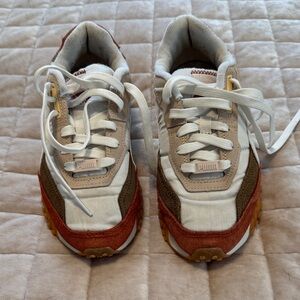 Puma Women's White Tan Brown Rust Sneakers